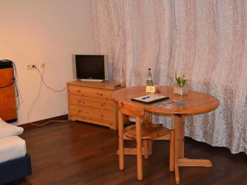 Hotel Domino Štutgart Exteriér fotografie